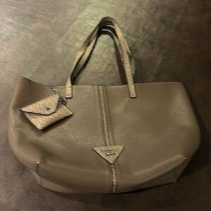 Guess brown tote